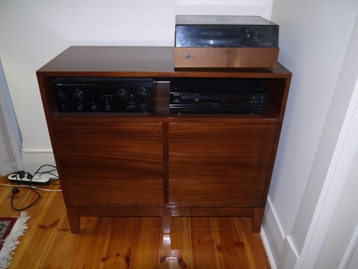 Painting "Falling on Deaf Ears" by Mark Radomski, oil on canvas